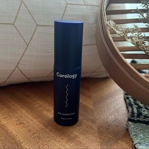 Curology moisturizer